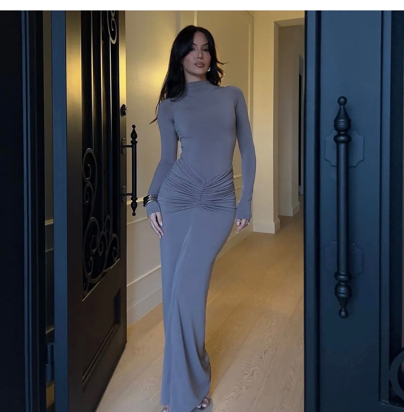 Vlora-שמלת בייסיק צנועה